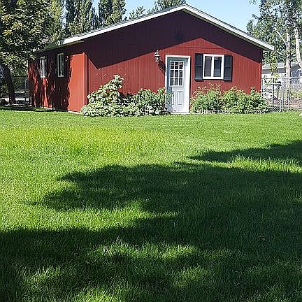 4th image of 404 C Ave