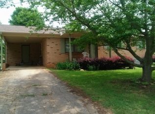 435 Summerland Dr, Spartanburg, SC 29306