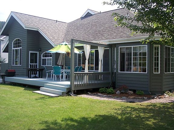 Outdoor Entertainment