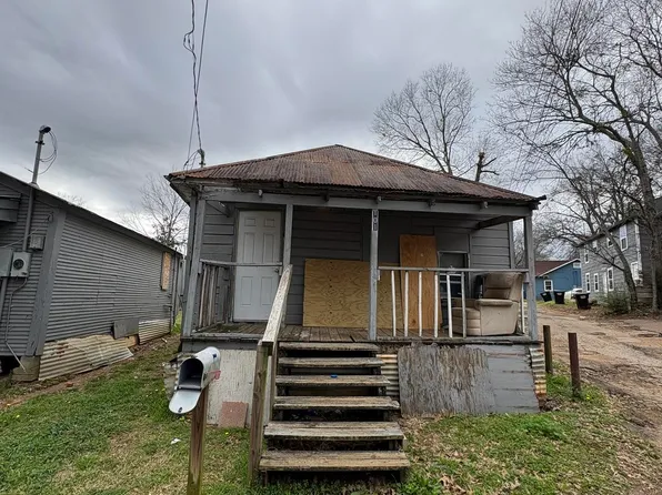 101 White City St, Longview, TX 75601