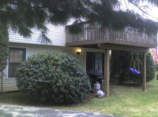 30 Horizon Hill Rd, Newington, CT 06111