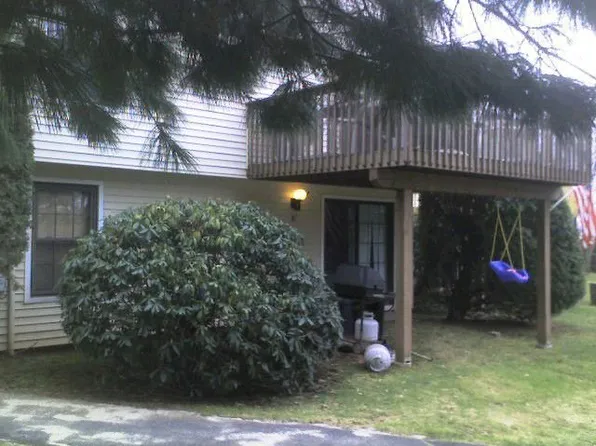 30 Horizon Hill Rd, Newington, CT 06111