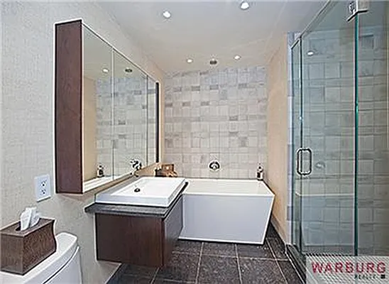 Sold by Warburg | media 2