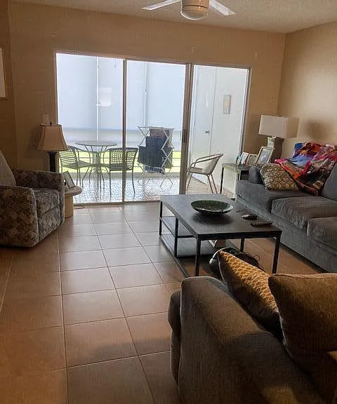 3661 Via Poinciana #309 — Photo 3