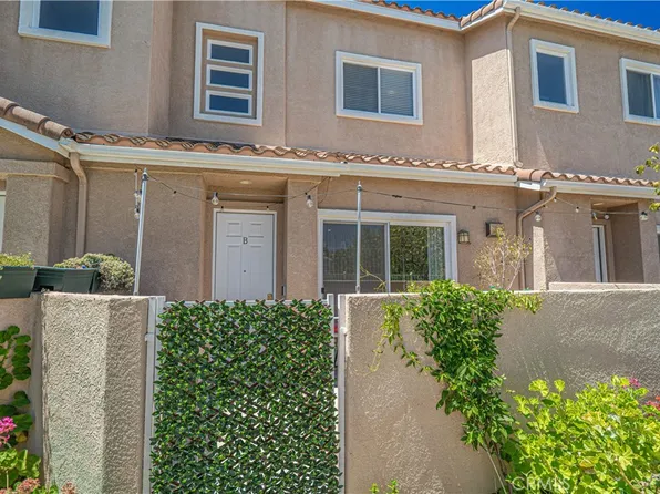 25708 Holiday Cir APT B, Stevenson Ranch, CA 91381