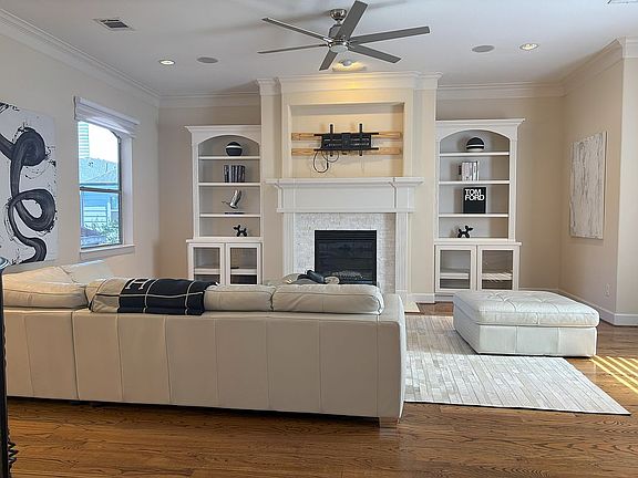 Bright Open Living Area