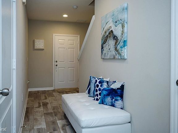 3rd image of 1173R Water Iris Way