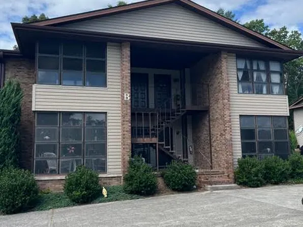 55 Indian River Rd #2B, Hendersonville, NC 28791