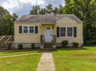 1025 E Hanover Rd, Graham, NC 27253