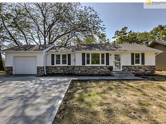 2nd image of 3609 Delavan Ave