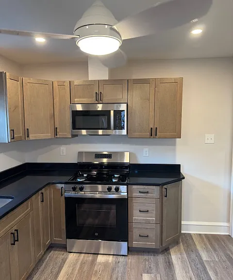 319 E County Line Rd #1 — Photo 2