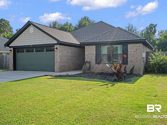 3rd image of 3290 Bloomington Dr