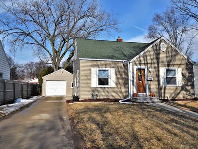 908 S Oneida St, Green Bay, WI, 54304