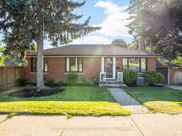 1316 Kipling Ave, Toronto, ON M9B 3N8