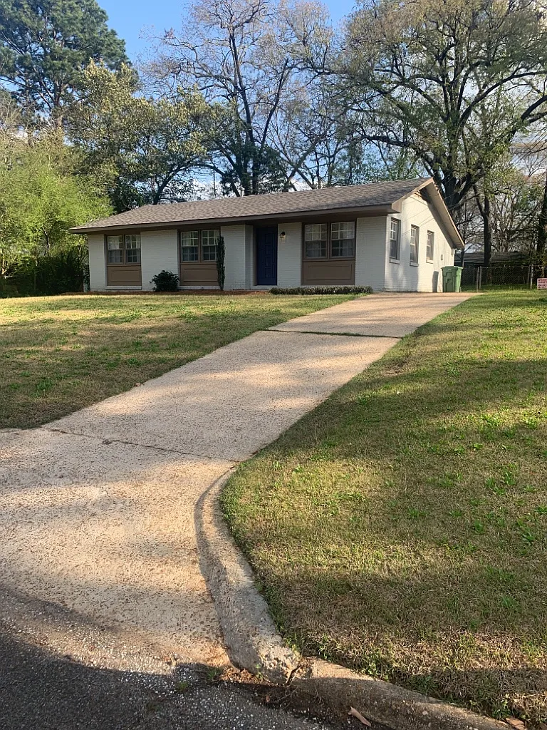 Bennett Dr 3614 (PI) - 3614 — Photo 2