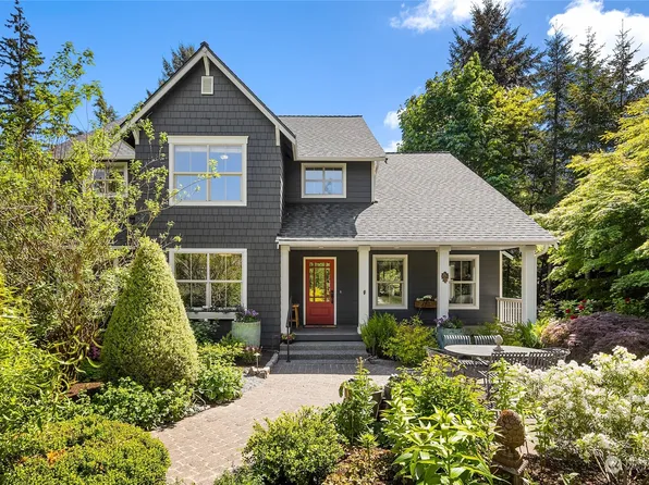 11094 Fairmont Lane NE, Bainbridge Island, WA 98110
