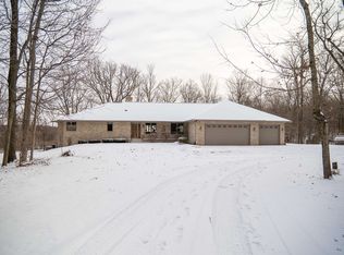 10343 N Girl Scout Rd, Stillman Valley, IL 61084
