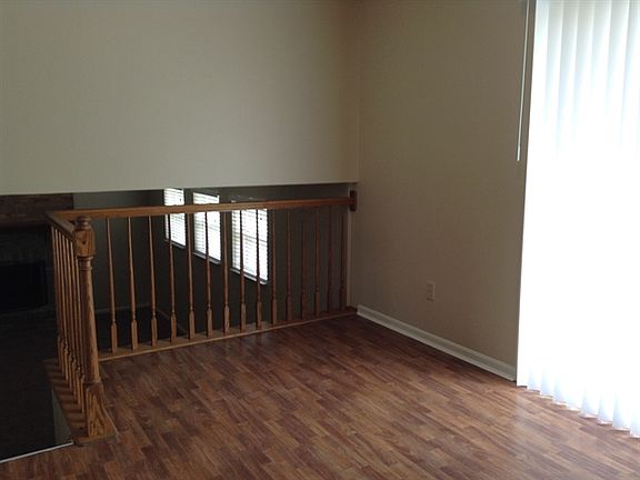 3rd image of 60 Remington Ct