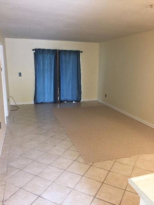 Living Room, double back doo