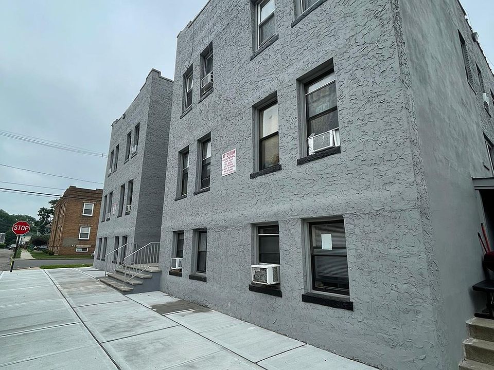 1st image of 1105 Charles St #2C