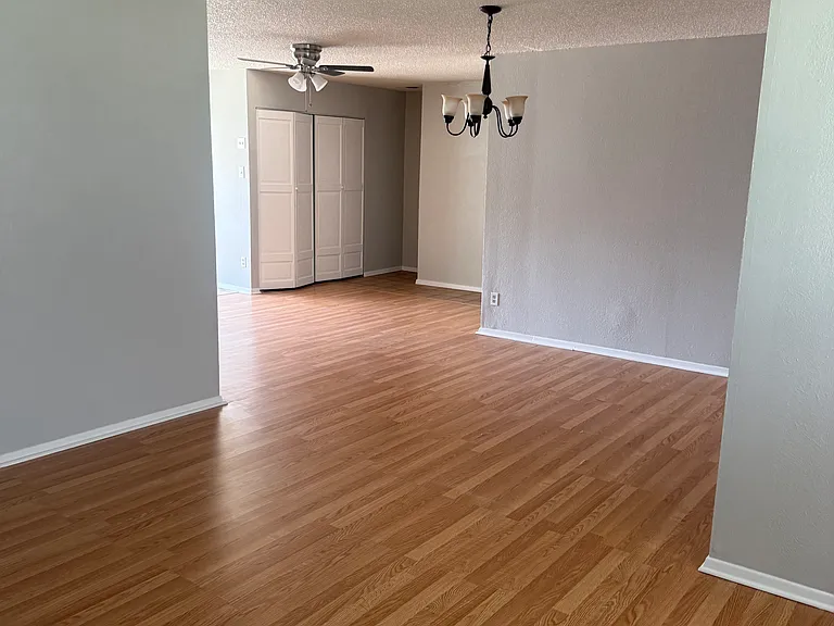 4428 Jane Anne St — Photo 3