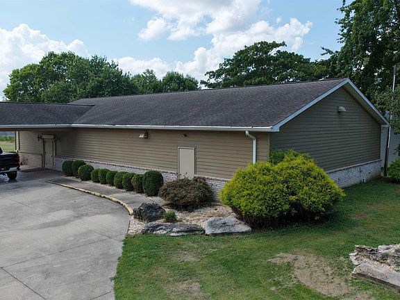 4th image of 6264 Sandpit Rd