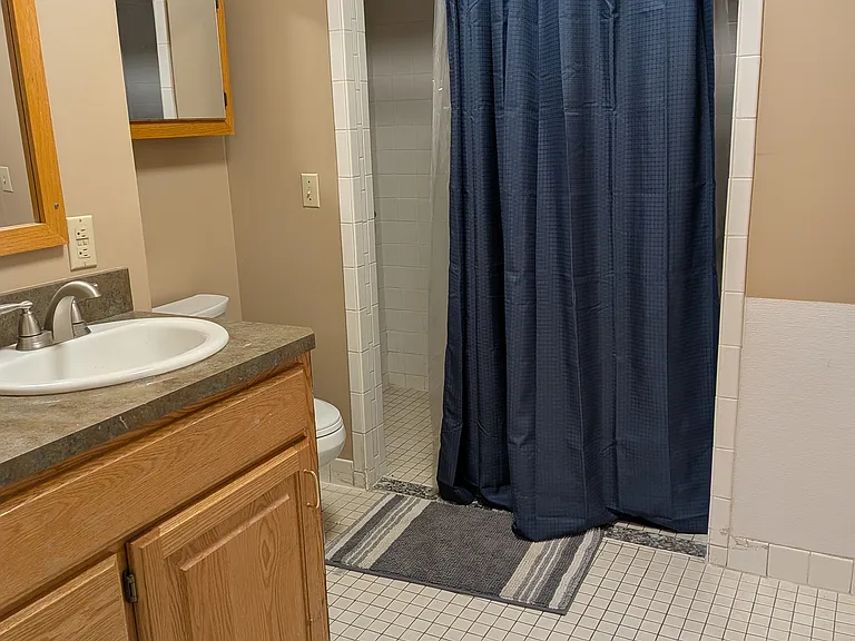6767 Military Ave #6767 — Photo 9