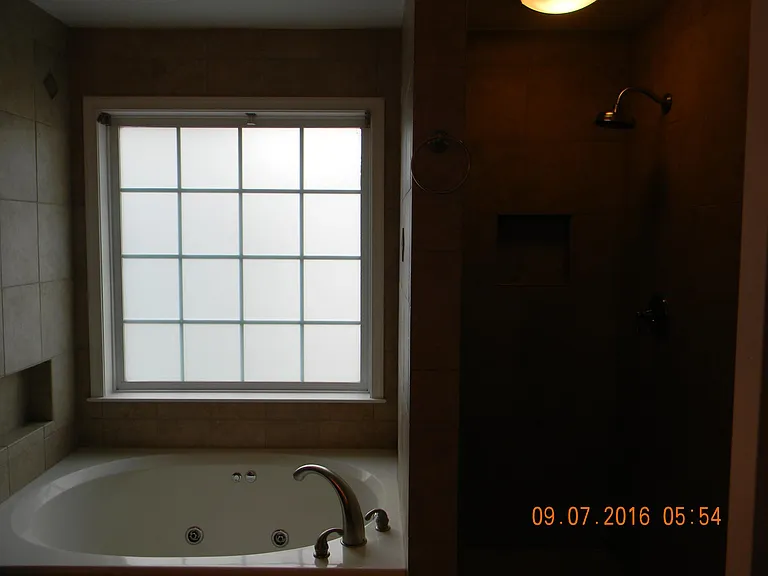 9508 Dabney Ct — Photo 11
