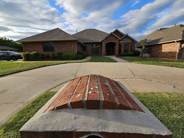 413 NW 143rd St, Edmond, OK 73013