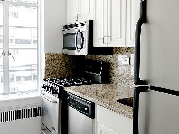 4th image of 50 E 78th St APT 9B