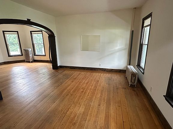 3rd image of 23 Atkins St