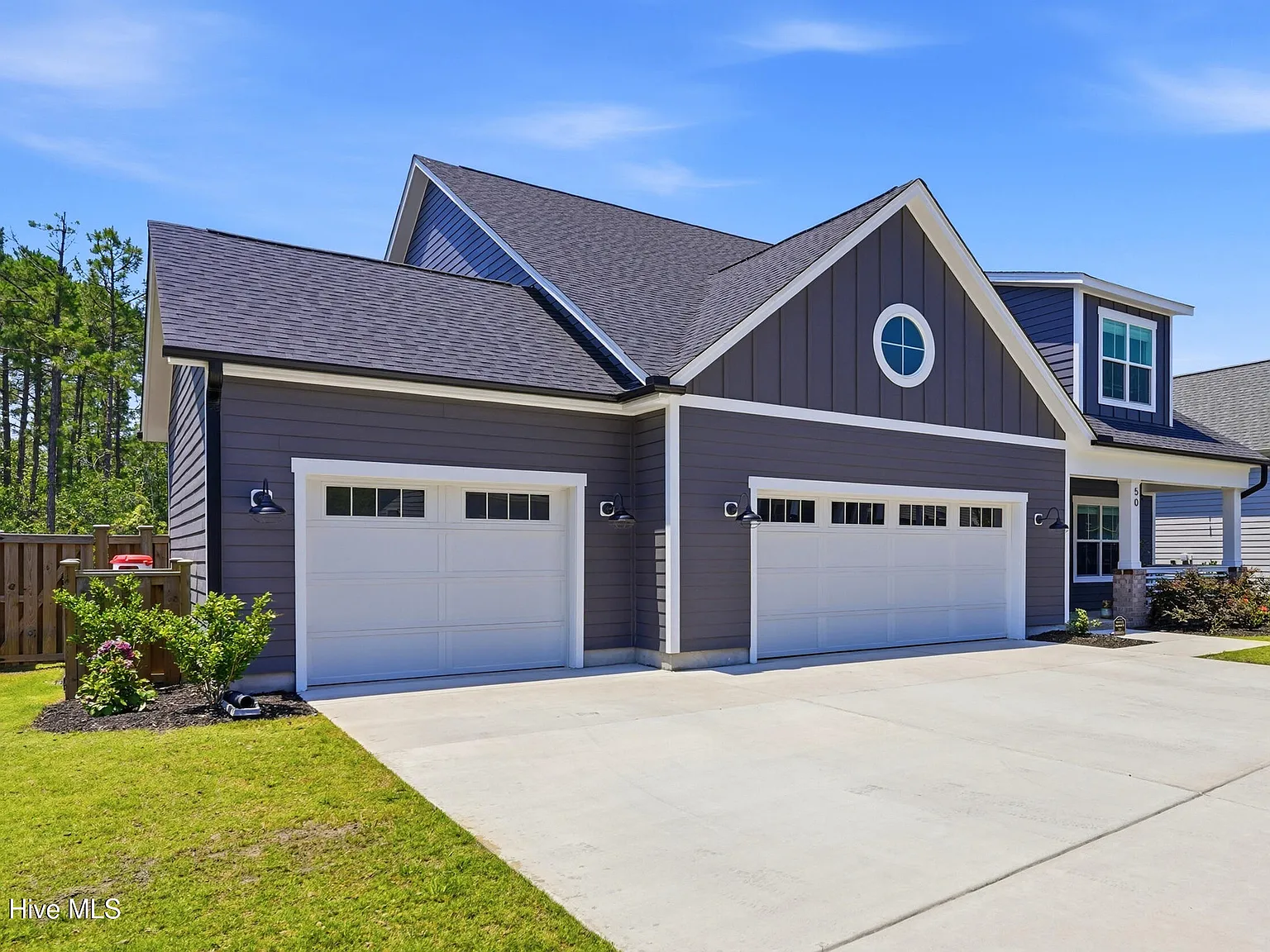 5 bed, 3.5 bath, 3187 sqft, $3,300 — Photo 4