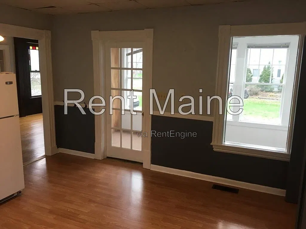 2 bed, 1.0 bath, $1,325 — Photo 2