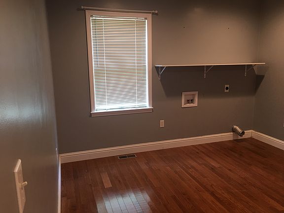 Back Bedroom or Laundry