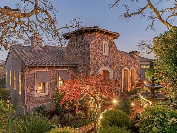 115 Stonetree Ln, Novato, CA 94945