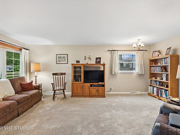 5th image of 312 N Emerald Ave