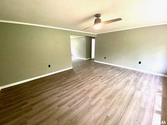 5th image of 1828 N Norwood Blvd