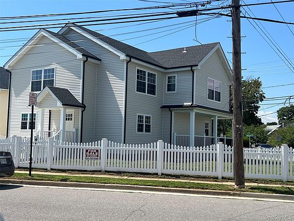 4th image of 403 S Bayview Avenue