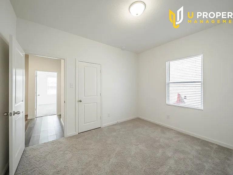 808 Juniper St — Photo 11
