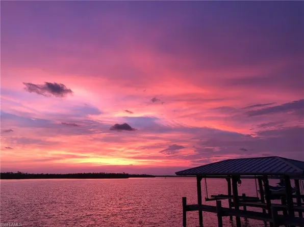 410 Cristobal St, Naples, FL 34113