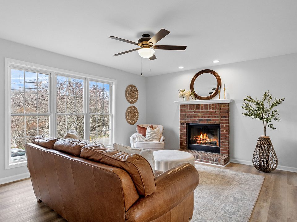 1st image of 2656 Elkmont Dr
