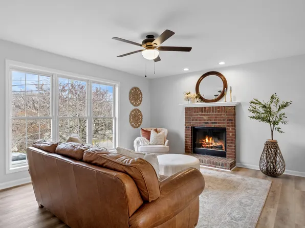 2656 Elkmont Dr, Clarksville, TN 37040