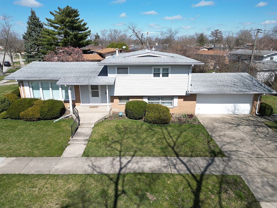 1st image of 235 Serena Dr