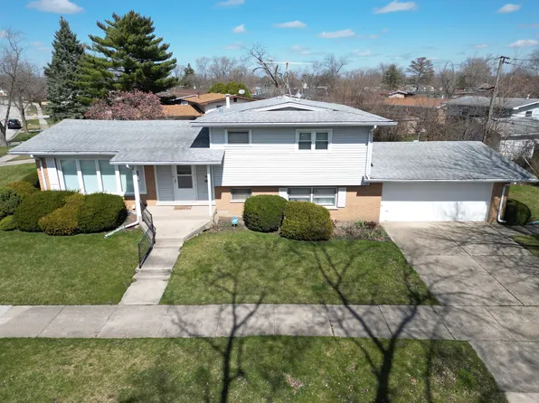 235 Serena Dr, Chicago Heights, IL 60411