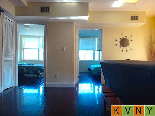 Rented by KVNY Soho | media 38