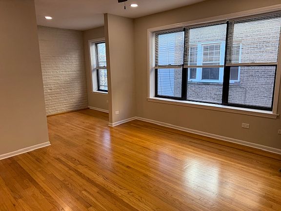 3rd image of 6150 N Winthrop Ave APT 227