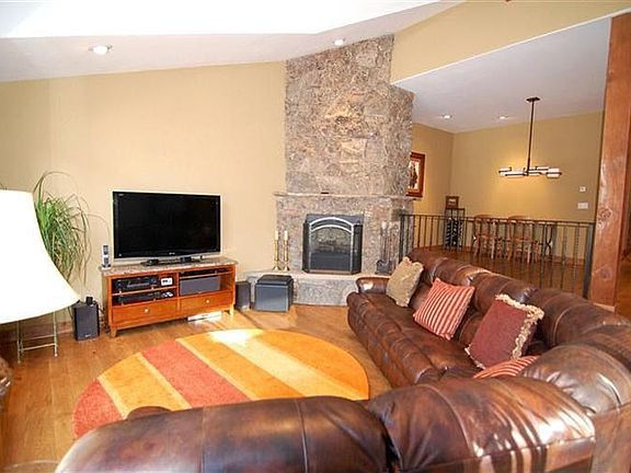 5th image of 4040 Eaglebend Dr
