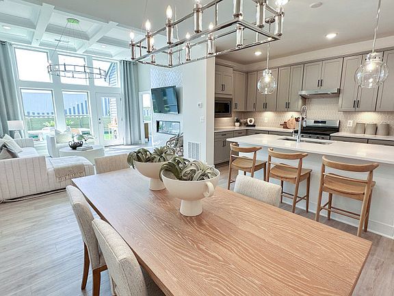 Open Floor Plan - Perfect For Entertaining