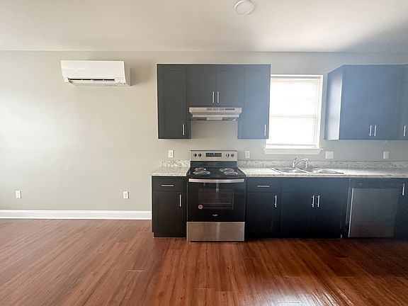3rd image of 4607 Plaza Hills Ln #B