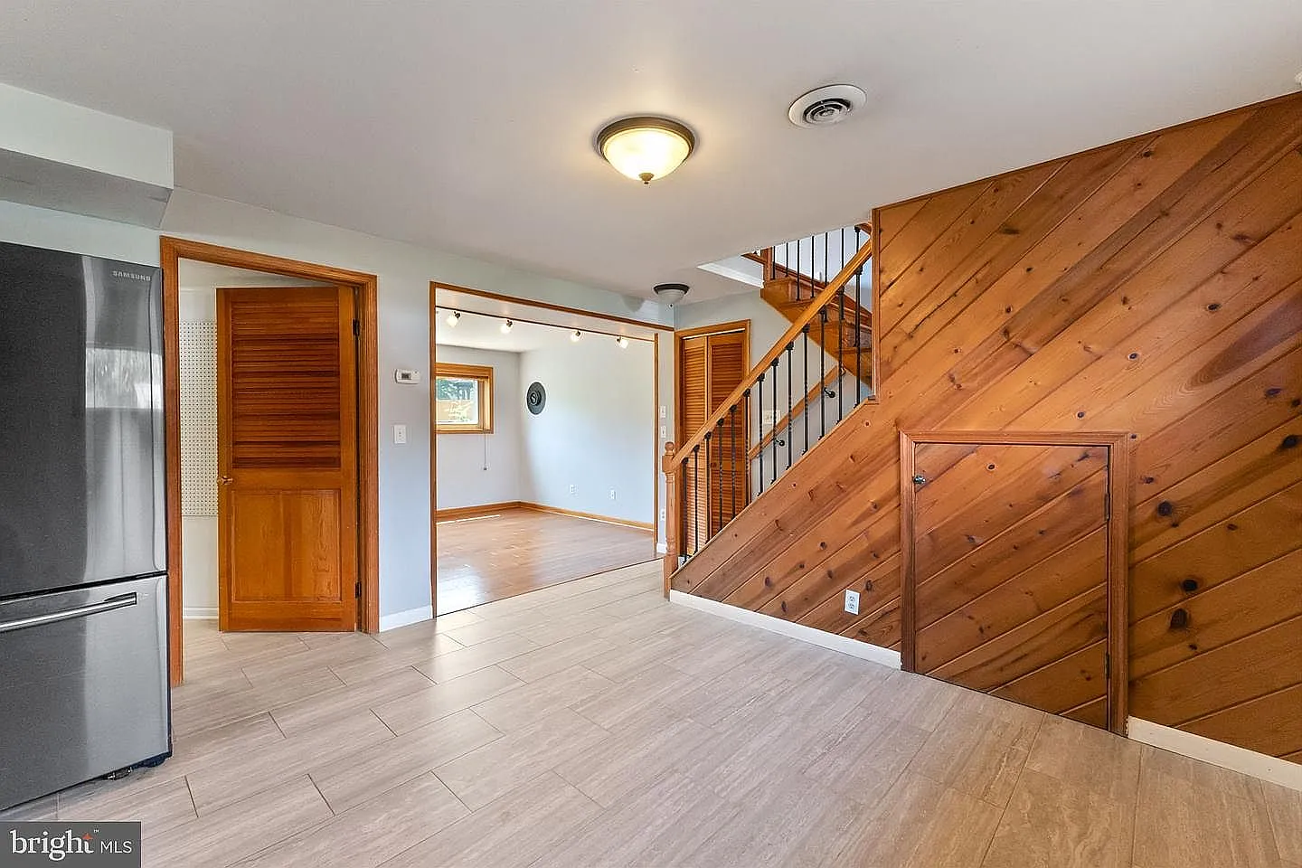 4 bed, 1385 sqft, $3,200 — Photo 3